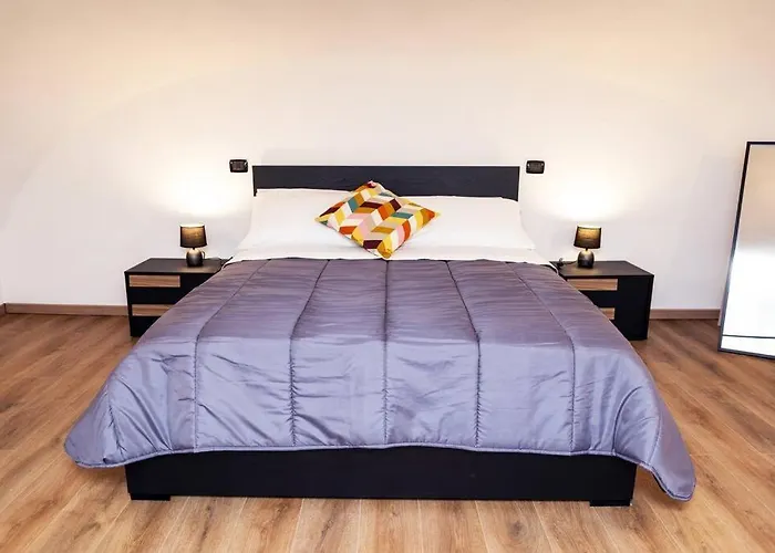 Artisti Home Naples